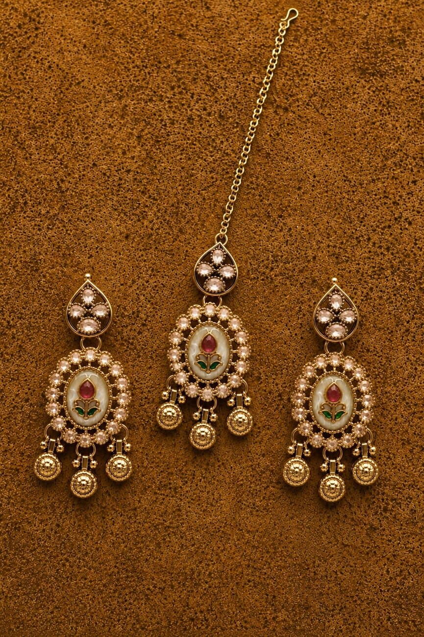 PARKA jewellery detail